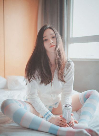 亚洲色无码中文字幕手机在线_720完整视频观看